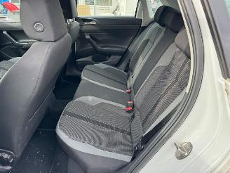 Volkswagen Polo 1.0 TSI Highline picture 16