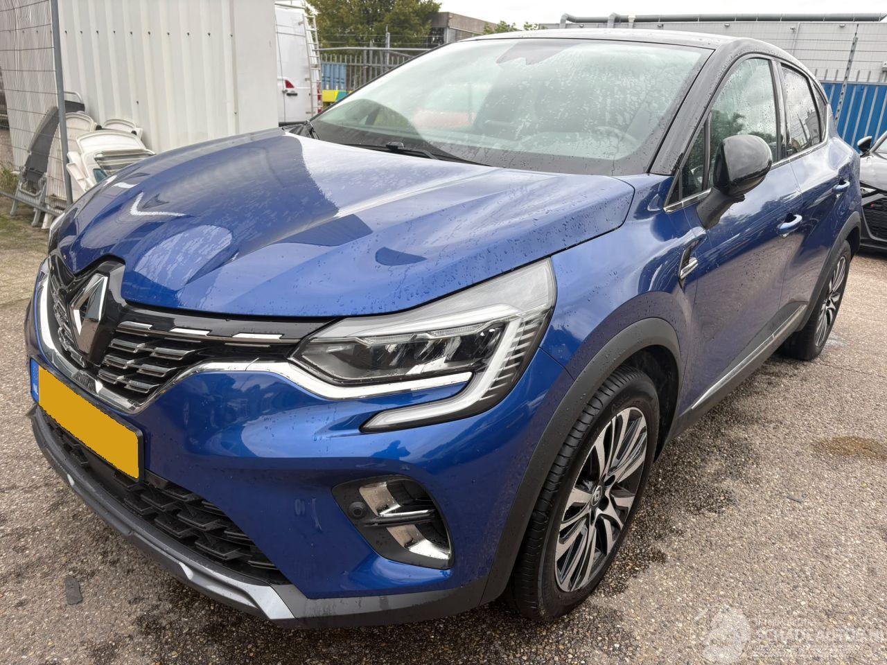 Renault Captur 1.6 E-Tech Plug-in Hybrid 160 Initiale Paris