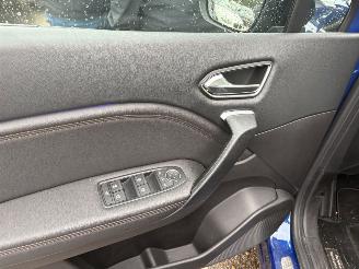 Renault Captur 1.6 E-Tech Plug-in Hybrid 160 Initiale Paris picture 14