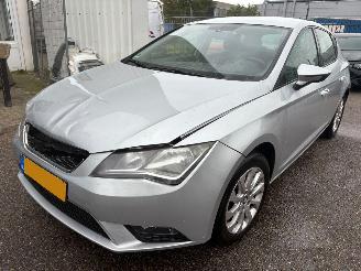 krockskadad bil auto Seat Leon 1.2 TSI Style 2013/6