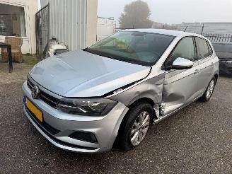 krockskadad bil auto Volkswagen Polo 1.0 AUTOMAAT TSI Comfortline Business 2018/5