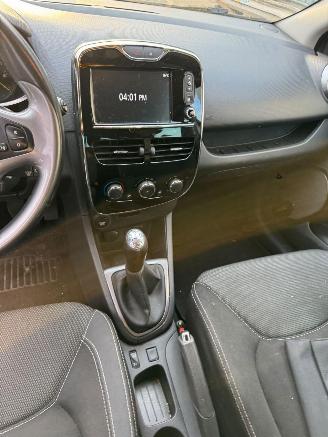 Renault Clio 1.5 dCi ECO Night&Day picture 10