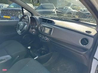 Toyota Yaris 1.0 VVT-i Aspiration picture 14