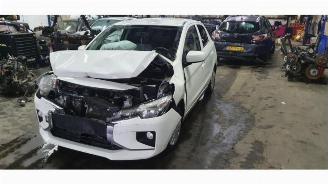 Coche siniestrado Mitsubishi Space-star Space Star (A0), Hatchback, 2012 1.0 12V 2020/1
