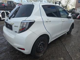 Toyota Yaris Yaris III (P13), Hatchback, 2010 / 2020 1.5 16V Hybrid picture 6