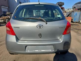 Toyota Yaris Yaris II (P9), Hatchback, 2005 / 2014 1.3 16V VVT-i picture 5