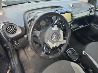 Toyota Aygo Aygo (B40), Hatchback, 2014 1.0 12V VVT-i picture 15