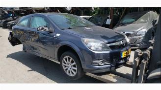 Vrakbiler auto Opel Astra Astra H GTC (L08), Hatchback 3-drs, 2005 / 2011 1.6 16V 2009/4