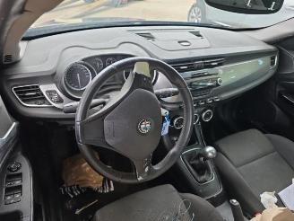 Alfa Romeo Giulietta Giulietta (940), Hatchback, 2010 / 2020 1.6 JTDm 16V picture 12