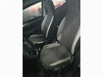 Toyota Aygo Aygo (B40), Hatchback, 2014 1.0 12V VVT-i picture 10