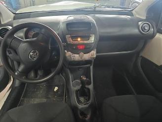 Toyota Aygo Aygo (B10), Hatchback, 2005 / 2014 1.0 12V VVT-i picture 10