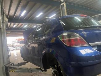 Opel Astra Astra H (L48), Hatchback 5-drs, 2004 / 2014 1.6 16V picture 4