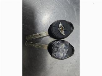 Uttjänta bilar auto Mini Mini Mini One/Cooper (R50), Hatchback, 2001 / 2007 1.6 16V Cooper 2006/1