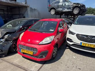 Vrakbiler auto Peugeot 107 107, Hatchback, 2005 / 2014 1.0 12V 2012/3