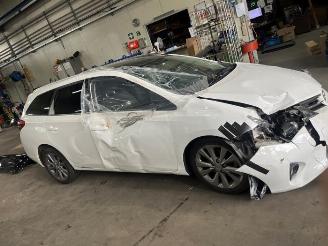 Toyota Auris Auris Touring Sports (E18), Combi, 2013 / 2018 1.8 16V Hybrid picture 2