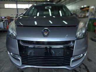 Uttjänta bilar auto Renault Scenic Scenic III (JZ), MPV, 2009 / 2016 1.2 16V TCe 115 Energy 2012/10