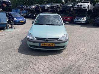 Vrakbiler auto Opel Corsa Corsa C (F08/68), Hatchback, 2000 / 2009 1.0 12V 2001/9