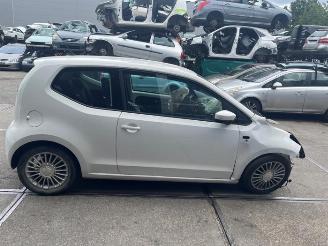 Auto da rottamare Volkswagen Up! Up! (121), Hatchback, 2011 1.0 12V 60 2013/1