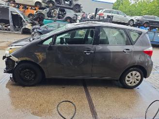 Toyota Verso S Verso S, MPV, 2010 / 2016 1.33 16V Dual VVT-I picture 3