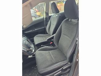Toyota Verso S Verso S, MPV, 2010 / 2016 1.33 16V Dual VVT-I picture 16