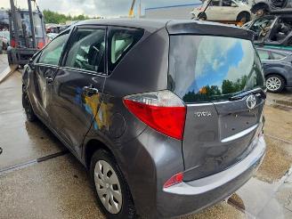 Toyota Verso S Verso S, MPV, 2010 / 2016 1.33 16V Dual VVT-I picture 4