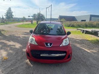Peugeot 107 107, Hatchback, 2005 / 2014 1.0 12V picture 2