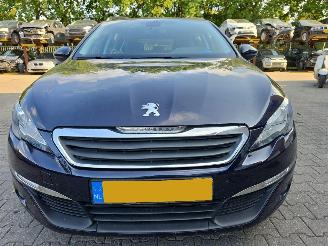 uszkodzony samochody osobowe Peugeot 308 1.2 2014/1