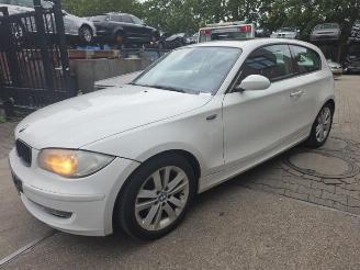BMW 1-serie 1 serie (E81), Hatchback 3-drs, 2006 / 2012 120i 16V picture 2