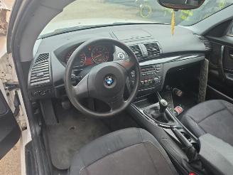 BMW 1-serie 1 serie (E81), Hatchback 3-drs, 2006 / 2012 120i 16V picture 10