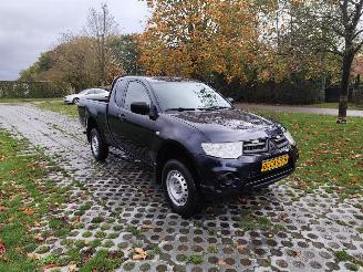 Mitsubishi L-200 L200 4X4 AIRCO picture 2
