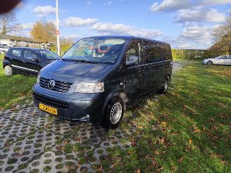 krockskadad bil bedrijf Volkswagen Transporter 2.5 TDI DUBBELCABINE 183000km !!! 2008/4