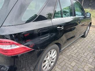 Mercedes ML Ml 350 benzine motor defect picture 3
