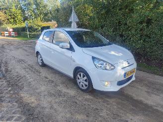 skadebil auto Mitsubishi Space-star SPACE STAR AIRCO 2015/10