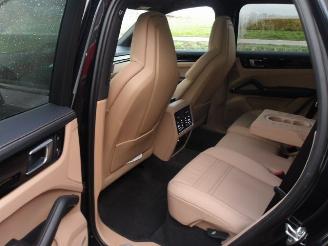 Porsche Cayenne  picture 38