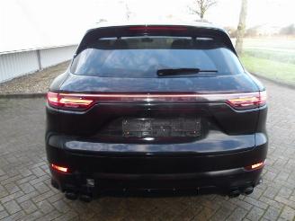 Porsche Cayenne  picture 4