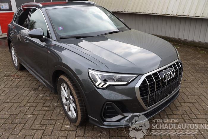 Audi Q3 Q3 (F3B), SUV, 2018 2.0 40 TFSI 16V Quattro