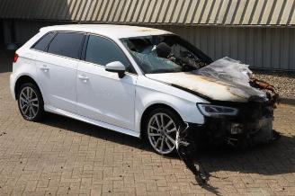 Purkuautot passenger cars Audi A3 A3 Sportback (8VA/8VF), Hatchback 5-drs, 2012 / 2020 1.4 TFSI 16V 40 e-tron 2020/4