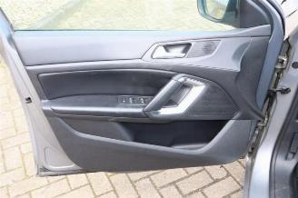 Peugeot 308 308 (L3/L8/LB/LH/LP), Hatchback 5-drs, 2013 / 2021 1.6 BlueHDi 120 picture 26