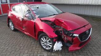 Coche siniestrado Mazda 3 3 (BM/BN), Hatchback, 2013 / 2019 2.0 SkyActiv-G 120 16V 2017