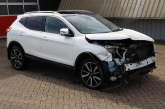 Vrakbiler auto Nissan Qashqai Qashqai (J11), SUV, 2013 1.2 DIG-T 16V 2016