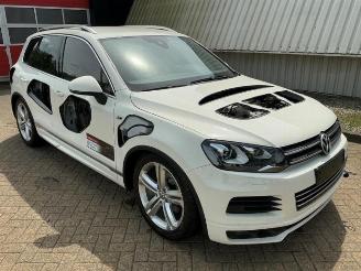 Coche siniestrado Volkswagen Touareg Touareg (7PA/PH), SUV, 2010 / 2018 4.2 TDI V8 DPF 32V 2010/4