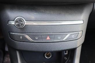 Peugeot 308 308 SW (L4/L9/LC/LJ/LR), Combi 5-drs, 2014 / 2021 1.6 BlueHDi 120 picture 15