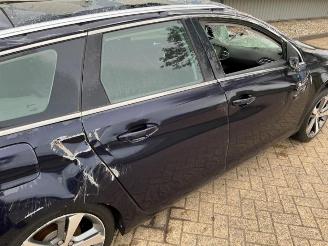 Peugeot 308 308 SW (L4/L9/LC/LJ/LR), Combi 5-drs, 2014 / 2021 1.2 12V e-THP PureTech 130 picture 19