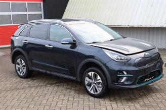 Vrakbiler auto Kia Niro Niro I (DE), SUV, 2016 / 2022 E-Niro 64 kWh 2020/10