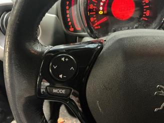 Peugeot 108 108, Hatchback, 2014 1.0 12V picture 18