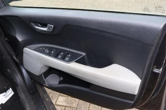 Kia Stonic Stonic (YB), SUV, 2017 1.0i T-GDi 12V picture 20