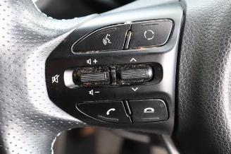 Kia Stonic Stonic (YB), SUV, 2017 1.0i T-GDi 12V picture 29
