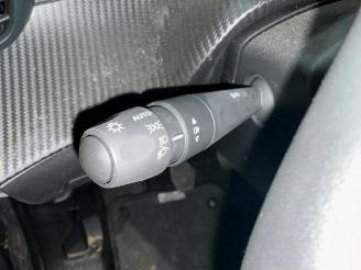 Peugeot 2008 2008 (UD/UK/UR/US/UX), MPV, 2019 1.2 VTi 12V PureTech 100 picture 18