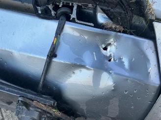 Tesla Model Y Model Y, SUV, 2025 RWD 58 kWh, Long Range RWD 75 kWh picture 18