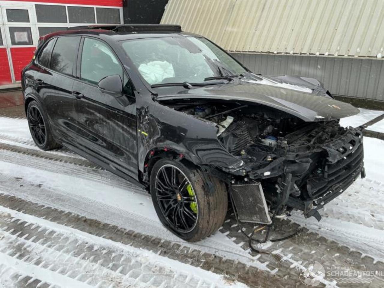 Porsche Cayenne Cayenne II (92A), SUV, 2010 / 2018 3.0 S E-Hybrid 24V